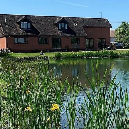 Bransford Farm Fishery & B & B Luaran gambar